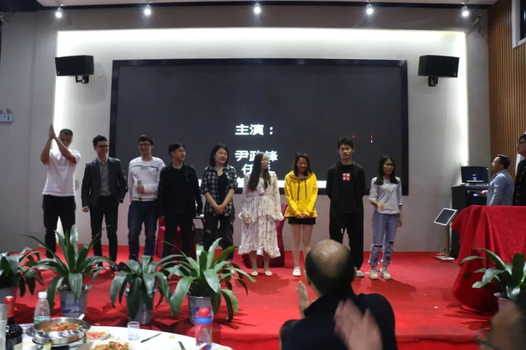 上海小語音答謝晚會圓滿落幕！